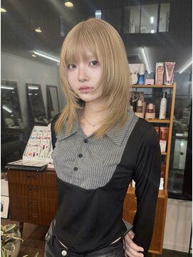 ポール(pole) 札幌ハッシュカットホワイトベージュ