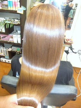 美容室 クレイ(CLAY) M3Dつやつや3本線