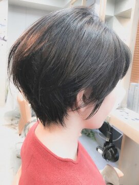 ヘアアンドライフ エジェリデイズ(hair&life egerie days) クセでと多毛で膨らむ方にショートヘア2