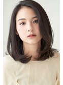 大人可愛いミディアムヘア