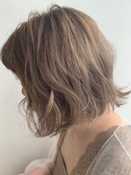 ルミ(RUMI) 前下がりボブ