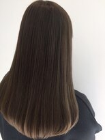 エヌプラス(N+)&nbsp;黒髪グラデヘアーオリーブグレー小顔に見せるヘアココアベージュ