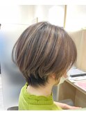 ショート×白髪ぼかし