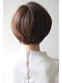 20代30代・前下がりショートボブ×ブロンドソフトパーマ