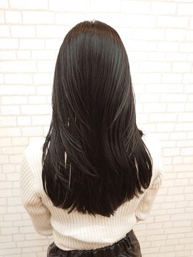 シルビジュー(Cills Bijou) ☆大人女性美髪Aラインスパーロングナチュラルハイレイヤー☆