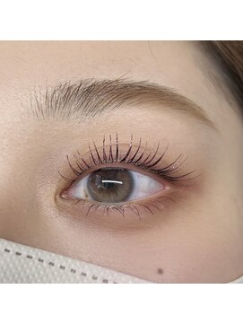 パーミル ヨコハマ(permille Yokohama) 優しい目力を引き出すまつ毛パーマ