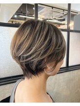 ジェルム ヘアーワークス(germe hair works) ハイライトショートスタイル