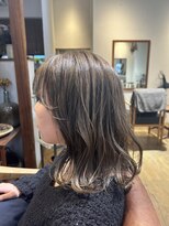 ボタニカ(Botanica)&nbsp;透明感グレージュ/ミディアムレイヤー/ボブ/顔周りレイヤー