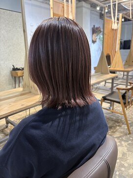 パースラヴ(PERS'LOV) くびれレイヤー切りっぱなしボブチェリーレッド