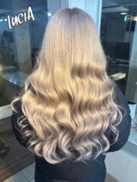 ルシア 京都四条河原町烏丸(LuciA) 【レミー100%/54cm】ブリーチカラー×シールエクステ