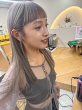 コハク(COHAKU) シルバーグレージュカラー