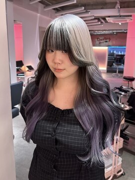 ダズリングディア(Dazzling Deer) シルバー/パープル/ロングヘア/巻き髪/デザインカラー