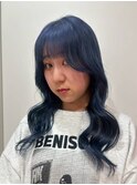 透明感ブリーチダブルカラーブルー×ゆるふわウェーブ巻きロング
