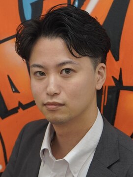 ビカム 名駅(become) 大人の7:3フェザーショート