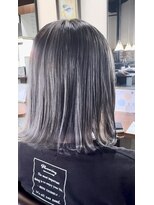 サロン クラッチ クリエイティブ コンセプト(salon CLUTCH creative concept) barayage バレイヤージュ