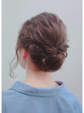 チームボス(Team BOSS) シニヨンアレンジ