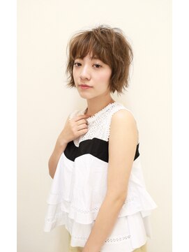 アバント(avant) ナチュラルウェーブボブ