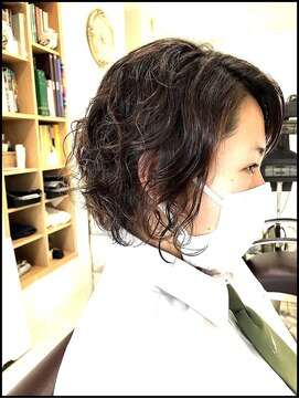 メタ(META) カット+低温デジタルパーマ(レトロ風)