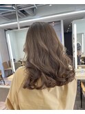 くすみベージュ