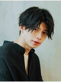 ブルーアッシュ×無造作マッシュのセンターパートstyle