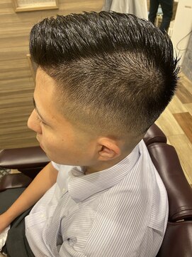 銀座マツナガ 神田店 20代30代男らしさ◎震災刈り艶出しセットスキンフェード