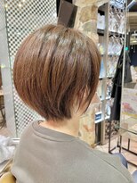 オナー(honor)&nbsp;20代30代40代前下がりストレート大人ボブリップライン