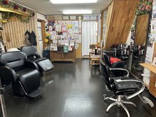 ギメルタカヘアーサロンの雰囲気（【店内光触媒抗ウイルス・特許次亜塩素水プログレス水噴霧中】）