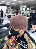 ピンクベージュ