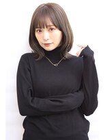 クロスオーバー(Cross Over)&nbsp;イイ女のミディアムスタイル