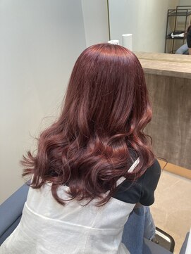 イーエムエー アールビアンカ 名駅店(e.m.a×Ar be.anca) ブリーチありピンク