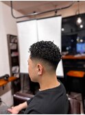 スパイキーショートスキンフェードパーマ メンズ