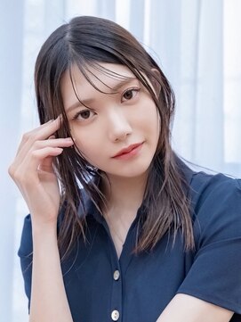 アトリエ リブコ(atelier L.I.B.Co) 艶ストレート