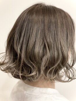 カーシャ サヴォイ(CA'SHA SAVOY)の写真/≪透明感溢れるデザインカラー≫赤味を消したアッシュカラーで色落ちしても髪が伸びてもオシャレにキマる♪