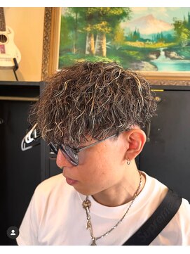 シリー 浦添店(SILLY) 沖縄メンズ波巻きパーマハイライト