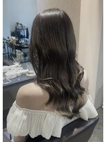 エイル 西梅田(eyl)&nbsp;透けるグレージュ☆伊達育海