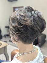 アオ(a-o)&nbsp;サイドパーマ×アシメ×刈り上げ