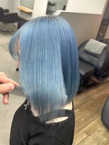 リグ 横浜(Lig.)&nbsp;水色ブルーアッシュカラーブリーチダブルカラーハイトーンカラー