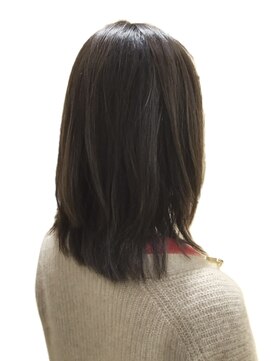 アルム(arum) 上品になじむナチュラルミディアムスタイル