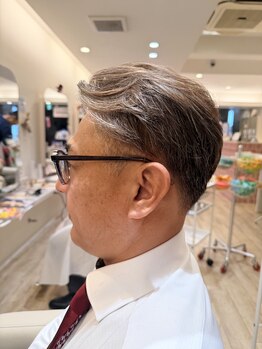 ステラ 東向日店(stella)の写真/忙しいビジネスマン必見！イケオジスタイルで差をつける◎当日予約も可能！