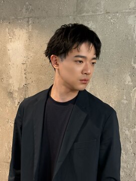 オルカ(ORCA) センターパート　ニュアンスパーマ　ニュアンスウルフ 新宿