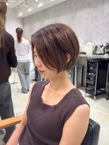 ビブ(VIV) 大人美人丸みショートボブ白髪ぼかしハイライト川崎20代30代40代
