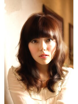 グルーア(GRuA) 可愛いをプラスした大人セミディ