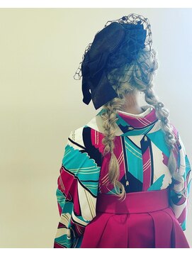 アングゥギャラリー(ungu GALLERY) ツインテール編み込み