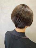 ウノ 若葉台(UNO) 大人丸みショート/明るい白髪染め