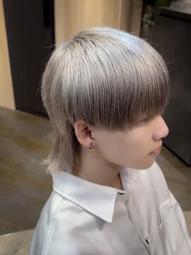 メンズサロン ガウディ 三宮店(men's salon Gaudi) ミルクティカラー×メンズウルフカット