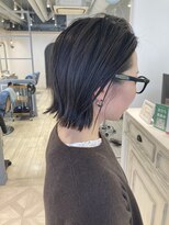 シェノン 赤羽店(CHAINON)&nbsp;オールバックスタイリング暗見クールショートボブ切りっぱなし