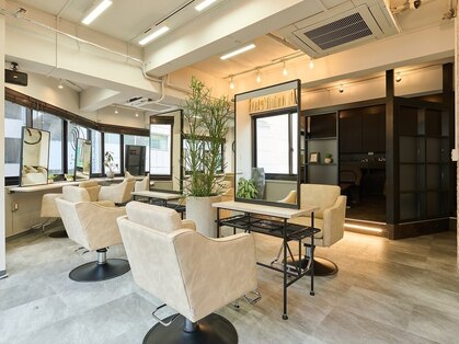 シシ 新宿(She 2.)の写真