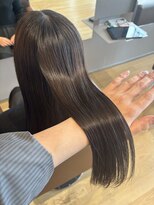 ロッカ(ROCCA)&nbsp;触れたくなる艶髪へ。大人女性に人気の髪質改善ストレート