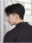 ツーブロック 毛流れパーマ オールブラック ショート