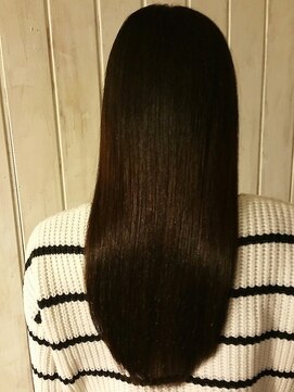 ラックスビー ユナイテッド 神戸三宮いくたロード店(LUXBE UNITED) ナチュラルストレートロング【LUXBE 神戸三宮いくたロード店】